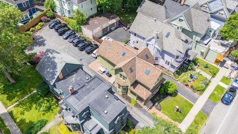 Rare Park Ave Office and Retail Space with On Site Parking