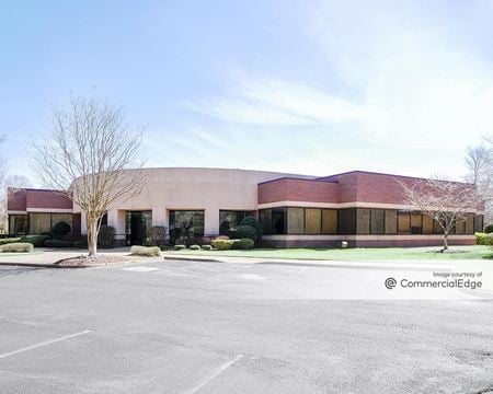 Office space for Rent at 7101 Goodlett Farms Pkwy in Cordova