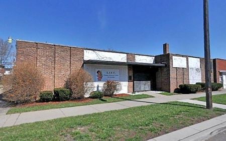 Commercial space for Sale at 16180 Meyers Rd in Detroit