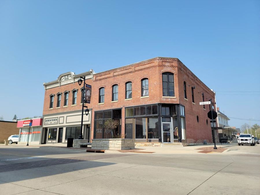 202 S Main Street, Maquoketa, IA