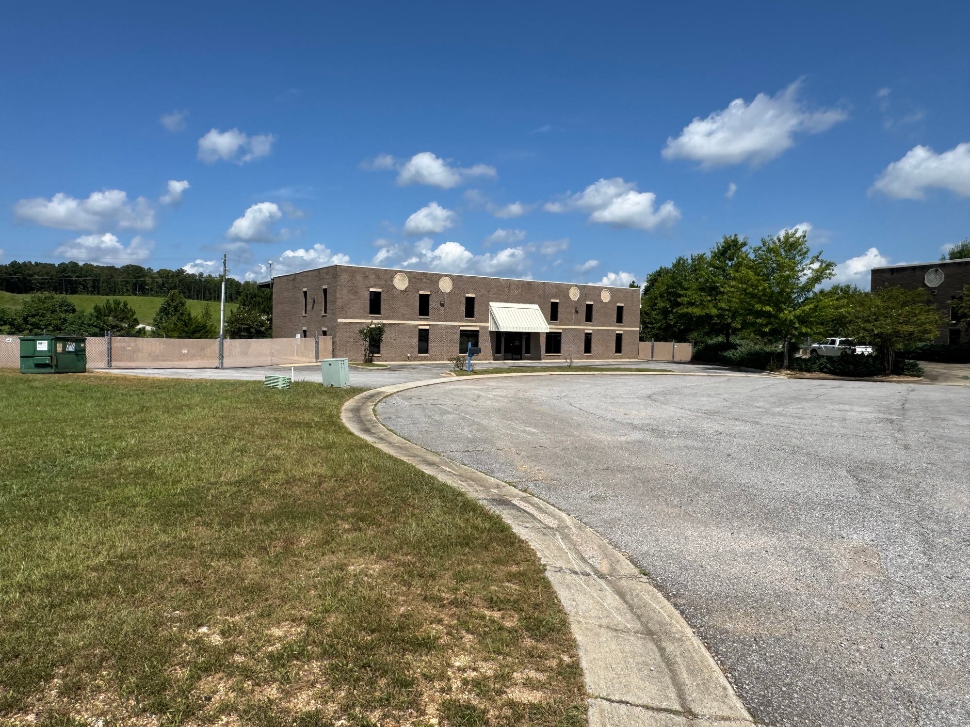 105 Corporate Woods Cir, Alabaster, AL 35007