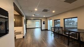 11213 Outlet Drive-First Class Flex Space
