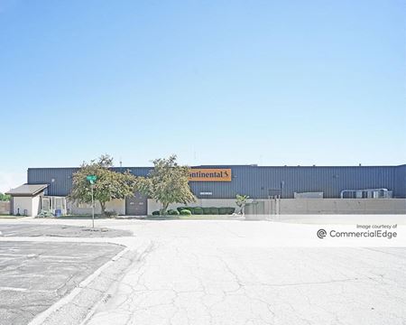 Industrial space for Rent at 725 West 11th Street in Auburn