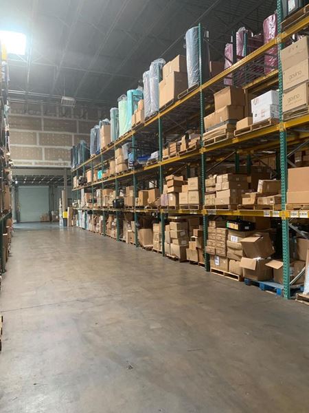 Plano, TX Warehouse for Rent - #1157 | 500-40,000 sq ft available - Plano