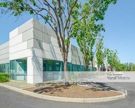 Bayview Business Center / Back Bay Logistics