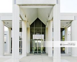 Commerce Plaza - 2015 Spring Road