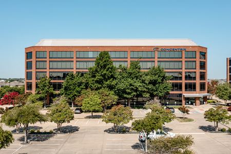 Office space for Sale at 17787 Waterview Pkwy in Dallas