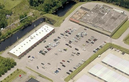 Retail space for Rent at 2040 Wilmington Hwy in Jacksonville