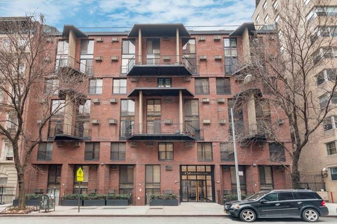 Gramercy Row