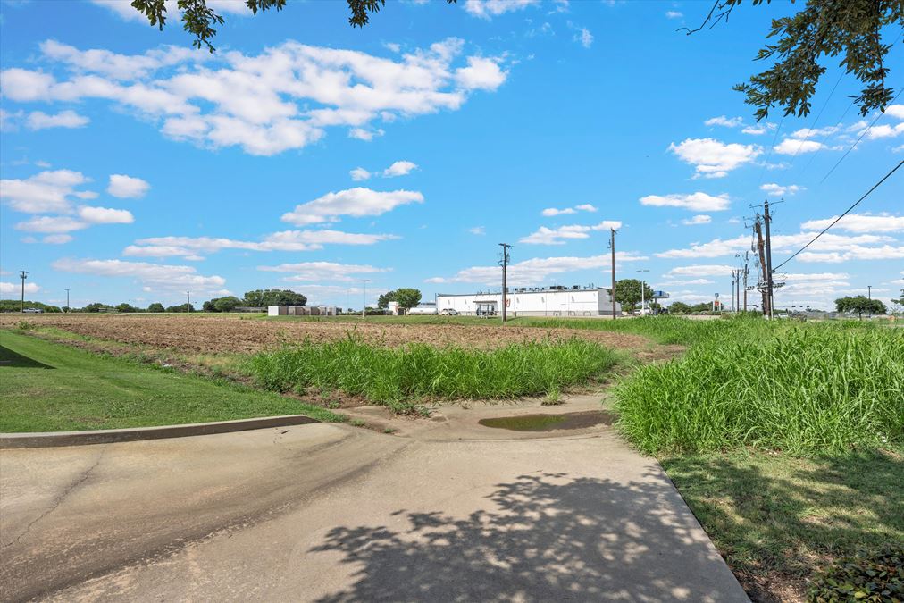 China Spring Road Pad Site