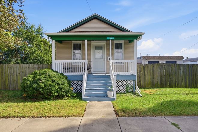 162 Woodlawn Ave