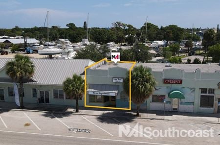 Retail space for Rent at 4783 Southeast Dixie Highway in Stuart