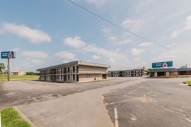 Motel 6 + Studio 6