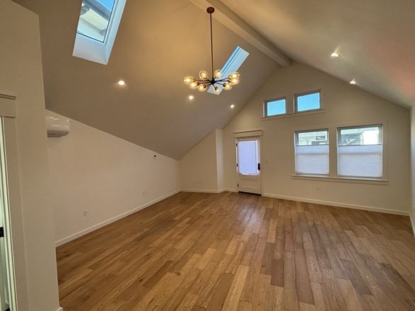 1023 Lincoln Ave
