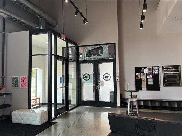 6400 W Mequon Rd