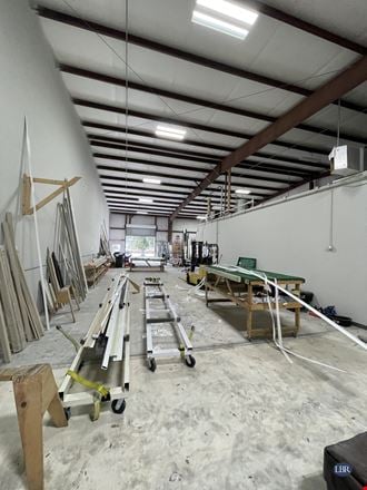 525 Gus Hipp Industrial