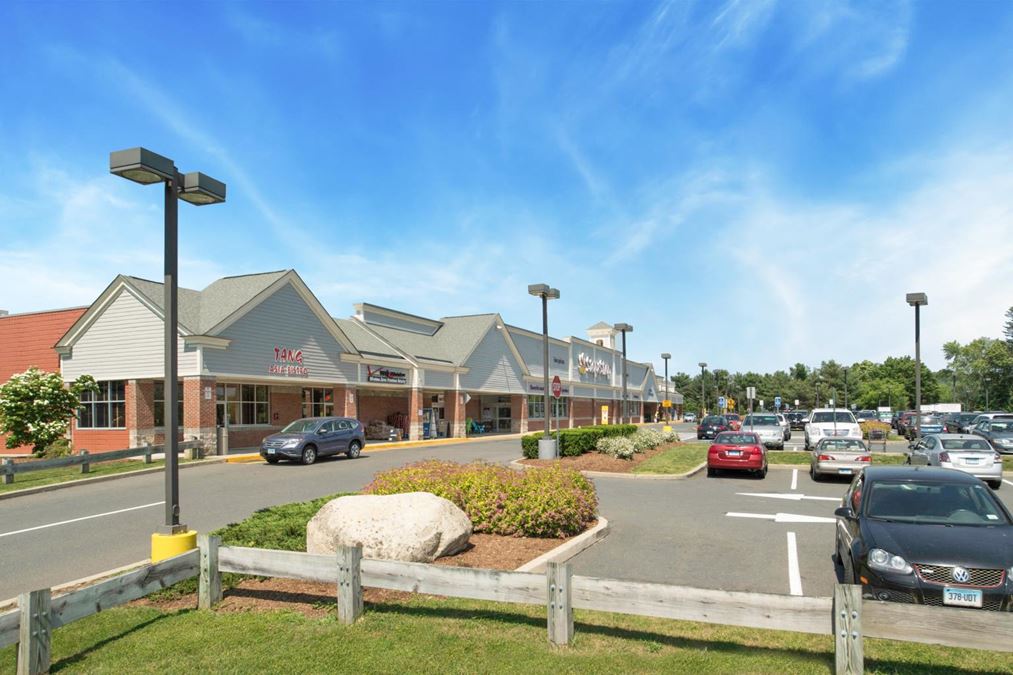 East Hampton Plaza