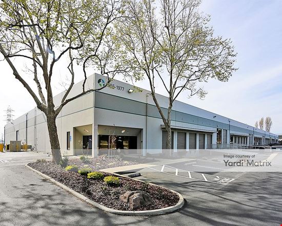 Prologis San Leandro 10 - 1955-1977 Davis Street & 1979-1999 Davis Street