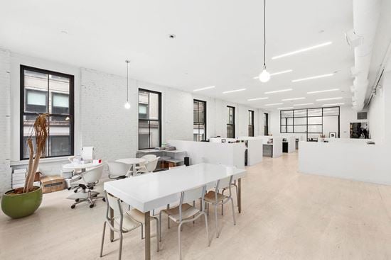 381 Broadway
