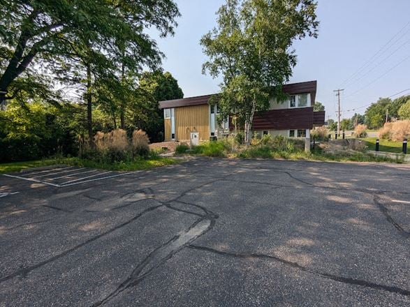 3220 Syene Rd