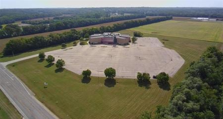Industrial space for Sale at 1124 Edgewater Drive in North Pekin