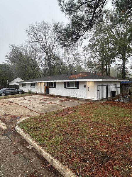Multi-Family space for Sale at 207 Decelle St in Jackson