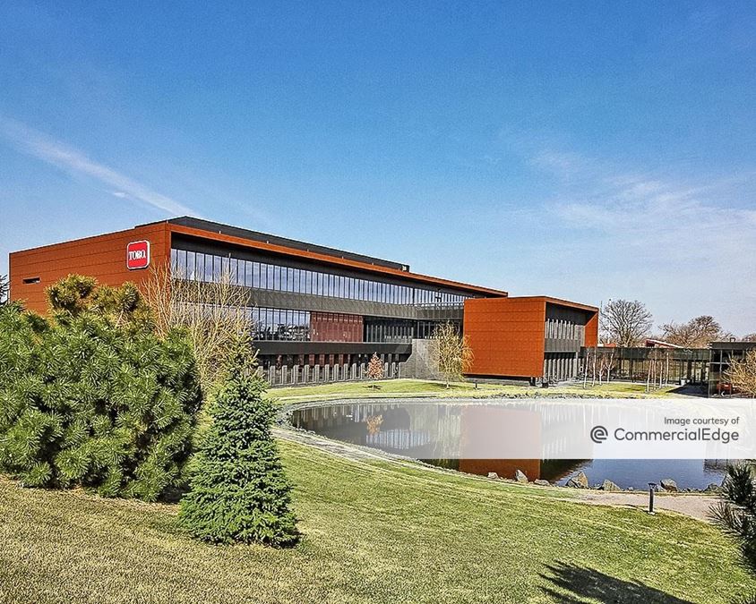 The Toro Company Worldwide Headquarters Property & Listing Details