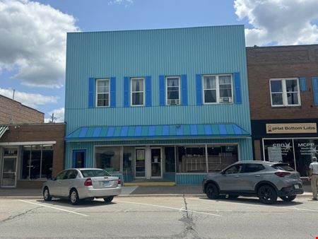 Photo of commercial space at 826 15th Avenue in East Moline