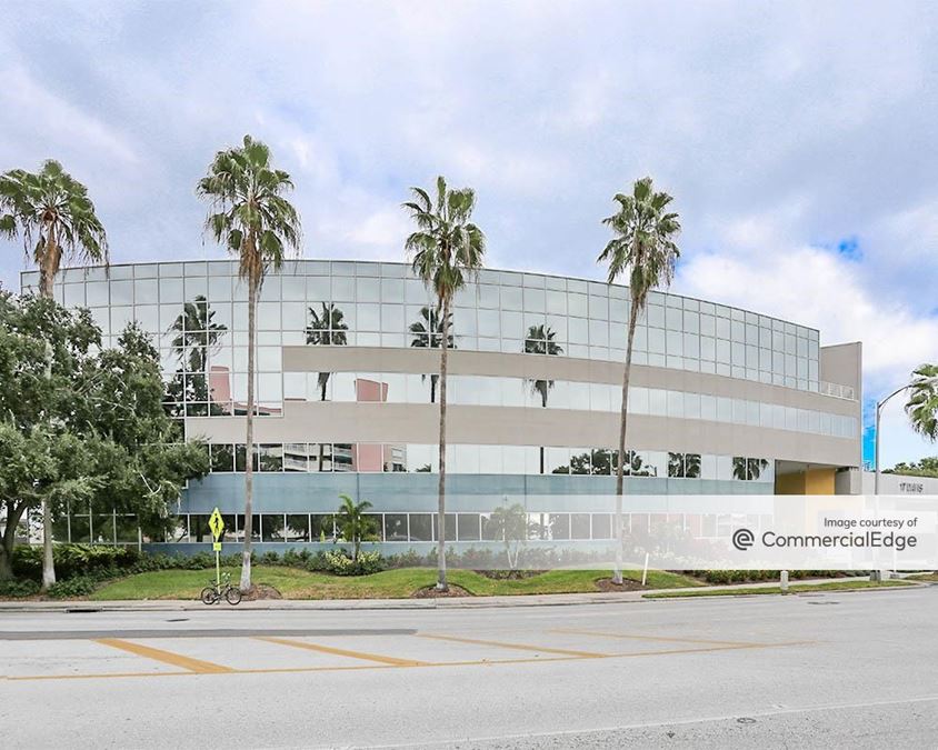 17 Davis Blvd 17 Davis Blvd Office Building