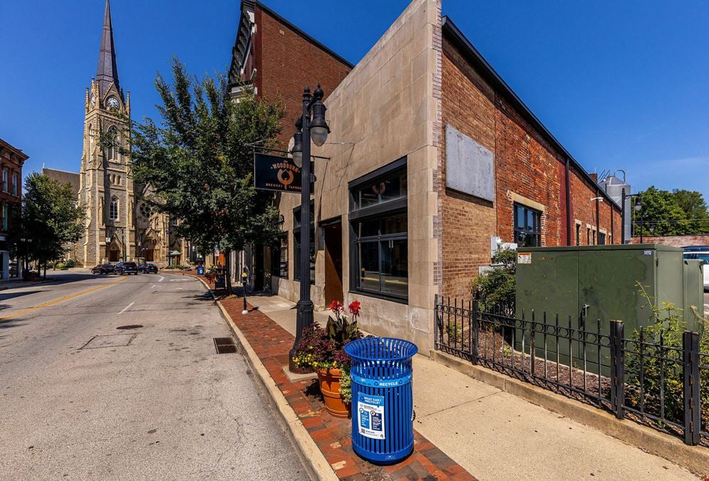 2800 Woodburn Ave