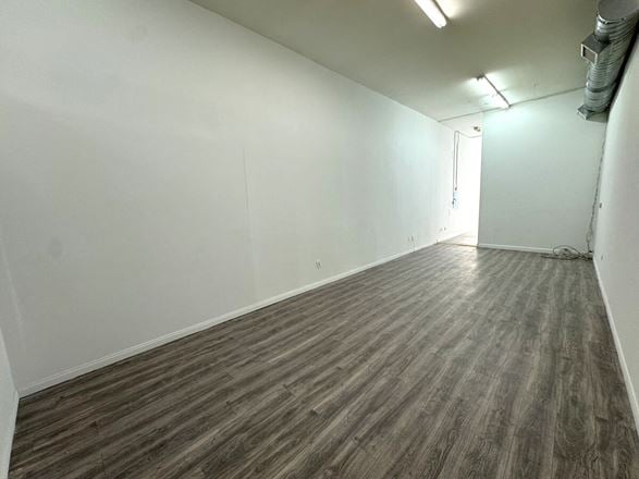 Fashion D. Commercial Lofts/Showrooms