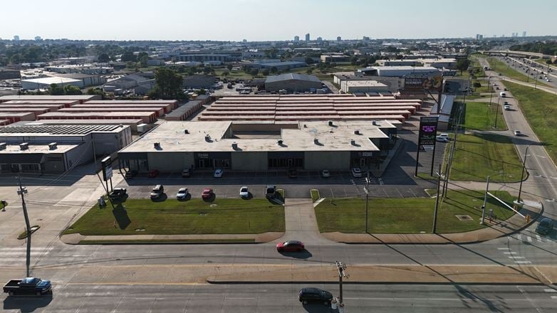 4304-4328 S Mingo Rd - Expressway Trade Center - Industrial