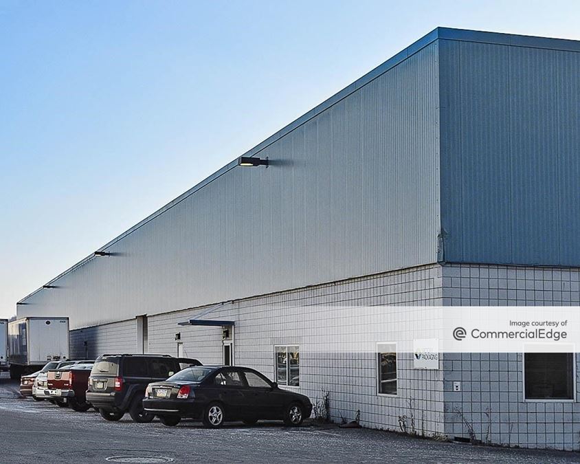 Buncher Commerce Park - 18 Avenue C & 21 Avenue D