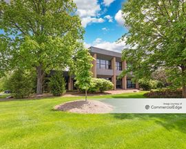 N21 W23340 Ridgeview Pkwy