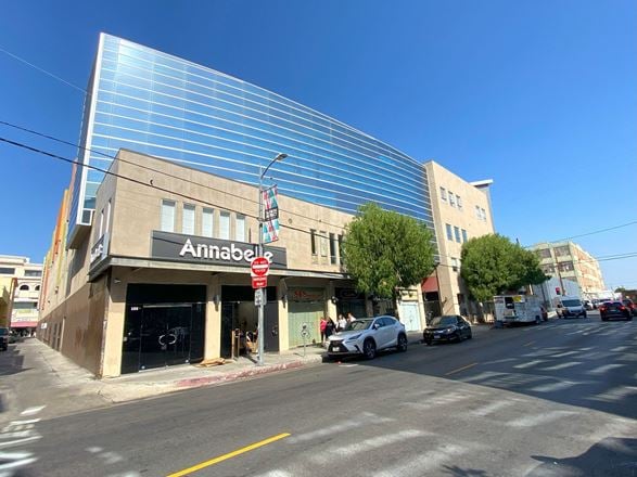 LA Fashion Mart Showrooms & Offices!