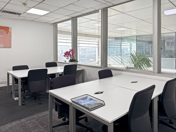 Regus - Shelton - 1 Waterview Dr