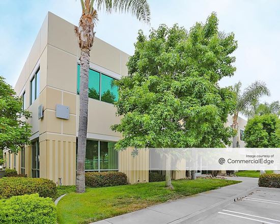 Poway Heights Corporate Plaza