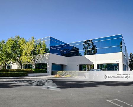 Industrial space for Rent at 100 Columbia in Aliso Viejo