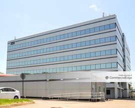333 Meadowlands Pkwy