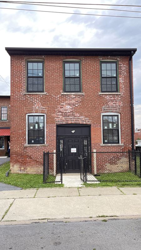 Commercial space for Rent at 417 North 14th Street in Allentown