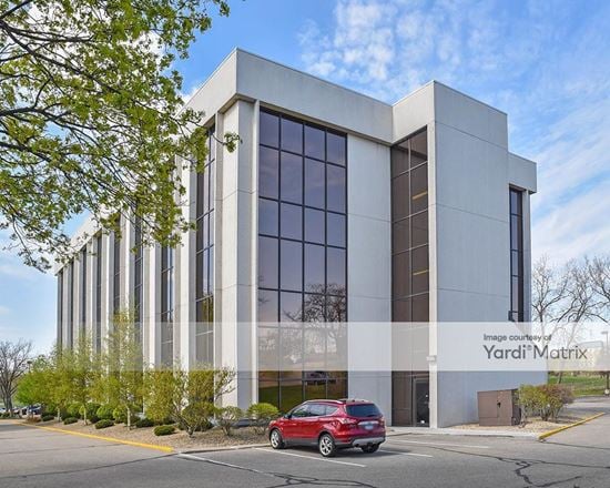 Edina Executive Plaza