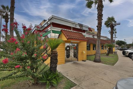 15323 Gulf Freeway - Houston