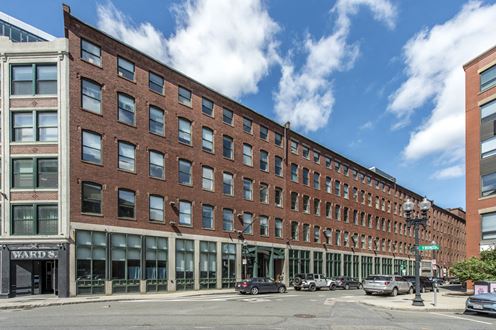 98 North Washington Street