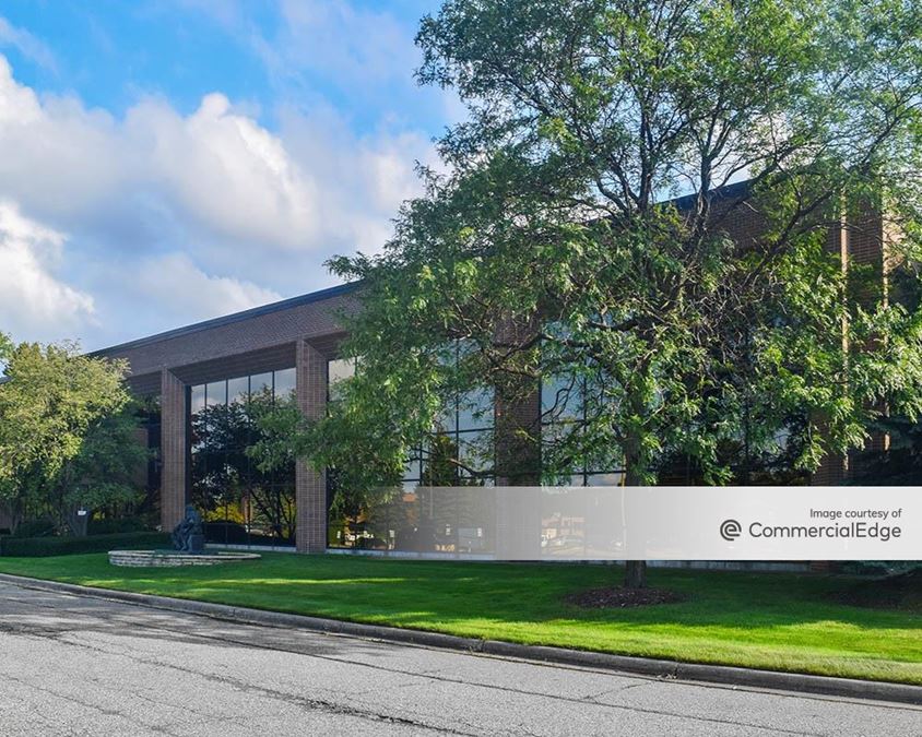 Bridge Pointe Office Park - 3900 Sparks Drive SE