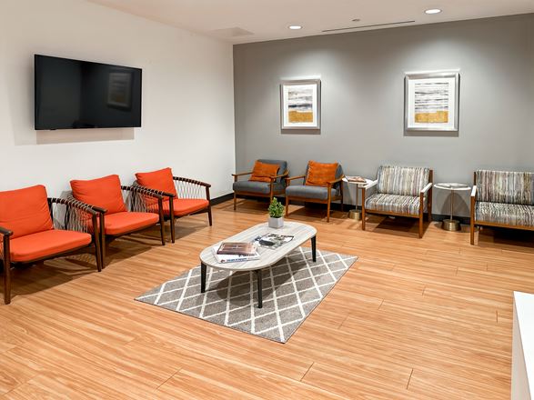 CA, Woodland Hills - Trillium Towers Center
