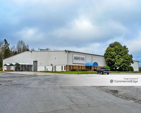 Commercial space for Rent at 5901 Industrial Park Drive in Lenoir City