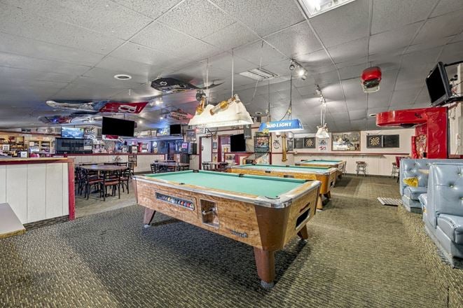 900 W Columbia Dr