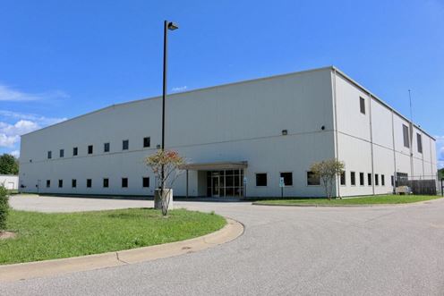 SIGNIFICANTLY REDUCED! 54,171 SF INDUSTRIAL BUILDING