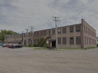 32,932 SF Industrial Building for Sale/Lease