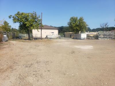 8011 Pinewood Rd